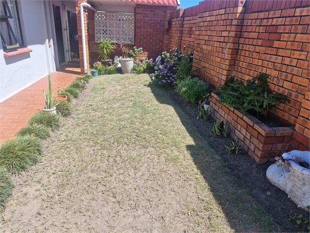 4 Bedroom Property for Sale in Braelyn Eastern Cape